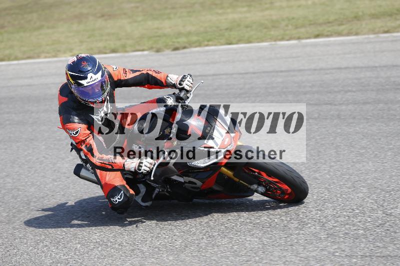 Archiv-2025/49 26.08.2025 Cornu Master School ADR/blau-bleu/77